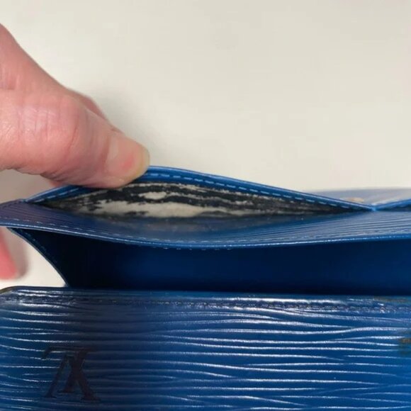 Louis Vuitton Epi Sarah Long Wallet Toledo Blue Pre-owned - Picture 10 of 12